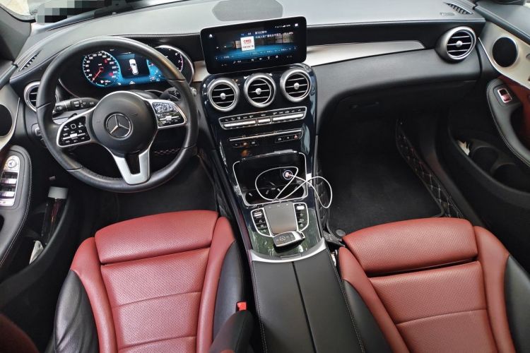 Used Mercedes-Benz GLC 2020 GLC 300 L 4MATIC Dynamic Edition Center Console