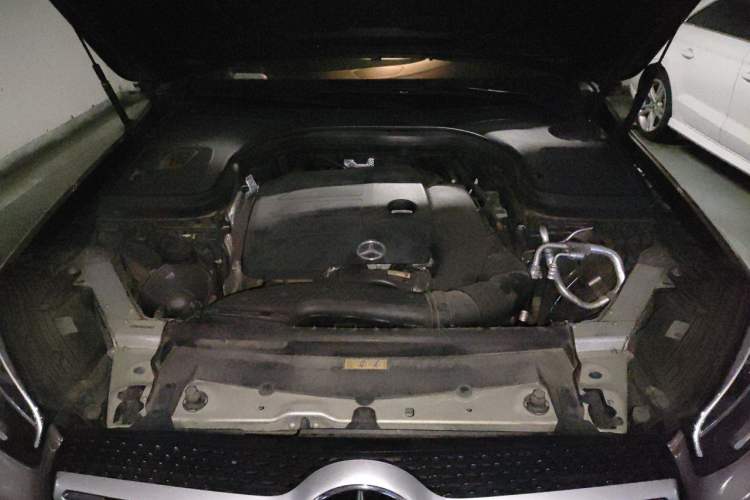 Used Mercedes-Benz GLC 2020 Facelift GLC 260 L 4MATIC Luxury Edition Engine Bay