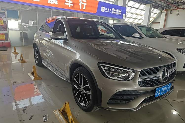 Used Mercedes-Benz GLC 2020 Facelift GLC 300 L 4MATIC Dynamic Edition Front Right 45 Deg