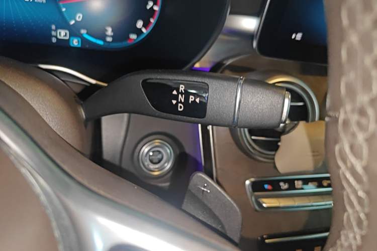 Used Mercedes-Benz GLC 2020 Facelift GLC 300 L 4MATIC Dynamic Edition Gear Lever
