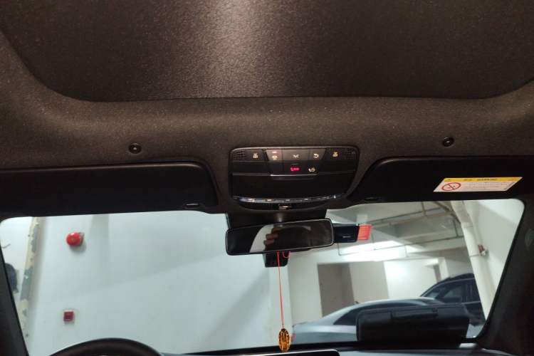 Used Mercedes-Benz GLC 2020 Facelifted GLC 300 L 4MATIC Luxury Edition Headliner