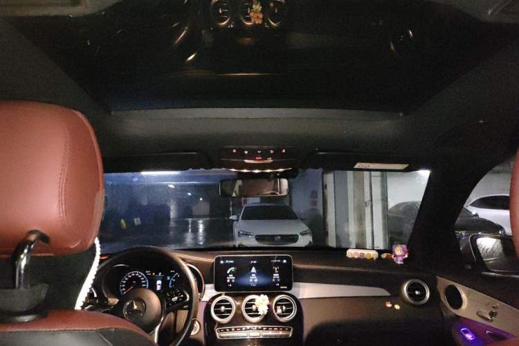 Used Mercedes-Benz GLC 2020 Facelift GLC 260 L 4MATIC Luxury Edition Headliner