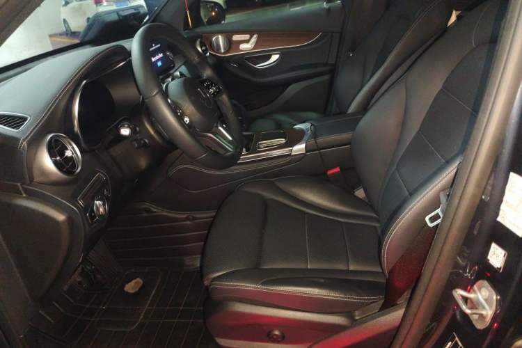 Used Mercedes-Benz GLC 2020 Facelifted GLC 300 L 4MATIC Luxury Edition Left Front Seat