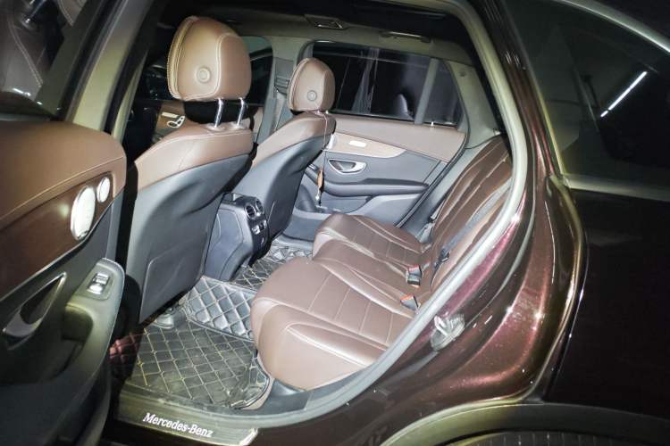 Used Mercedes-Benz GLC 2020 Facelift GLC 300 L 4MATIC Dynamic Edition Left Rear Seat