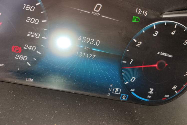 Used Mercedes-Benz GLC 2020 GLC 260 L 4MATIC Luxury Model Odometer Close Up