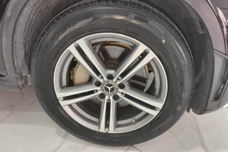 Used Mercedes-Benz GLC 2020 GLC 260 L 4MATIC Luxury Model Right Front Wheel Hub