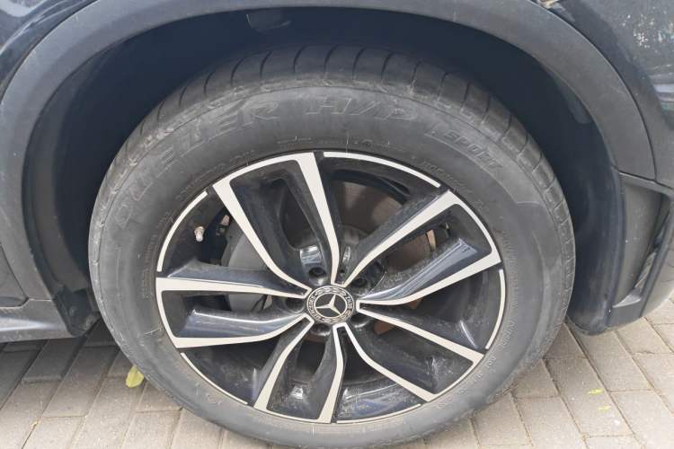 Used Mercedes-Benz GLC 2020 GLC 300 L 4MATIC Dynamic Edition Right Front Wheel Hub