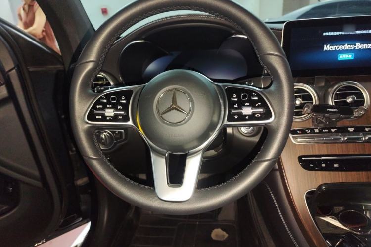 Used Mercedes-Benz GLC 2020 Facelifted GLC 300 L 4MATIC Luxury Edition Steering Wheel