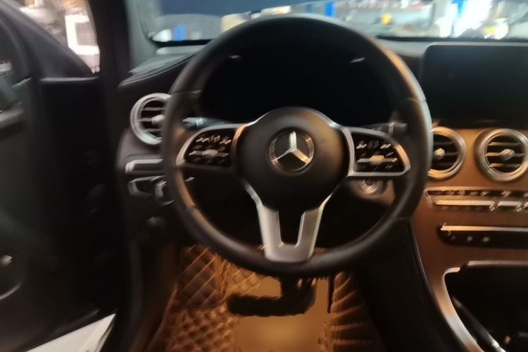 Used Mercedes-Benz GLC 2020 Facelift GLC 300 L 4MATIC Dynamic Edition Steering Wheel