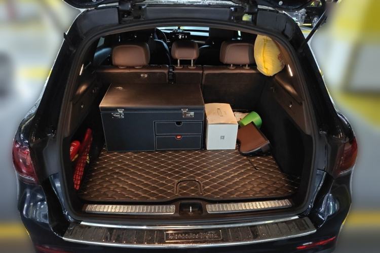 Used Mercedes-Benz GLC 2020 Facelift GLC 260 L 4MATIC Luxury Edition Trunk