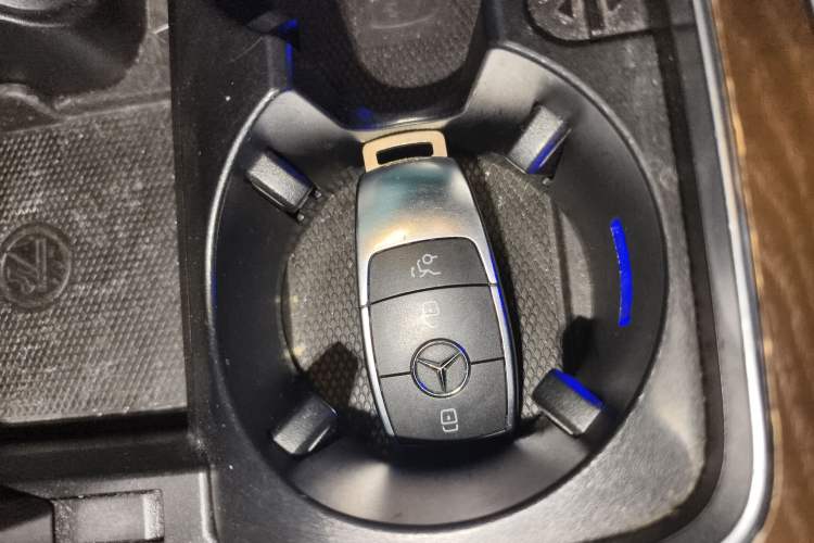 Used Mercedes-Benz GLC 2020 GLC 260 L 4MATIC Luxury Model Vehicle Key