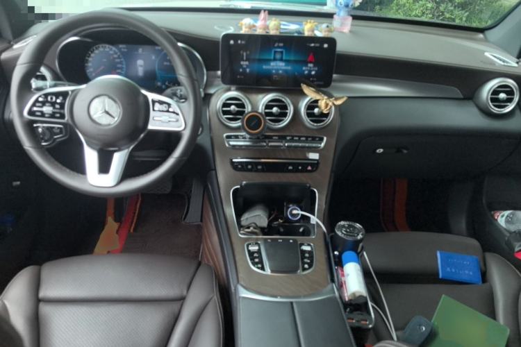 Used Mercedes-Benz GLC 2020 GLC 300 L 4MATIC Dynamic Edition Center Console