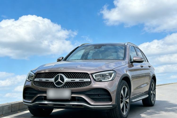 Used Mercedes-Benz GLC 2020 GLC 260 L 4MATIC Luxury Model Exterior 2