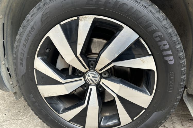Used Mercedes-Benz GLC 2020 GLC 260 L 4MATIC Luxury Model Exterior 5