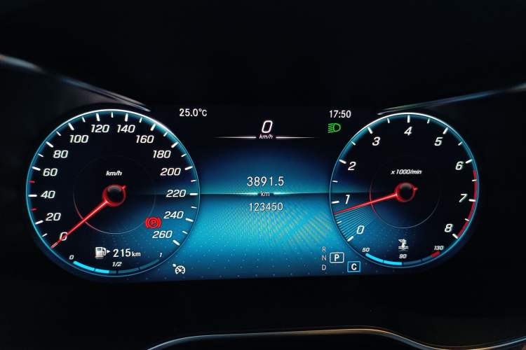 Used Mercedes-Benz GLC 2020 GLC 260 L 4MATIC Luxury Model Instrument Cluster