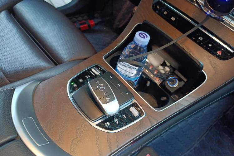 Used Mercedes-Benz GLC 2020 GLC 260 L 4MATIC Luxury Model Interior 1