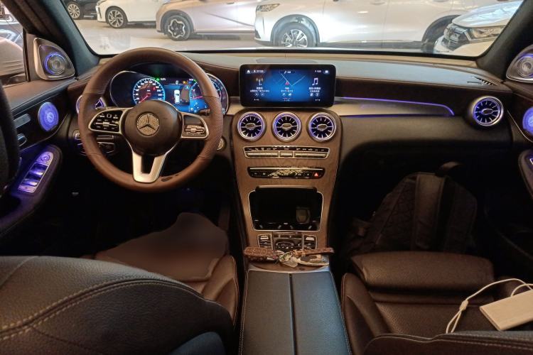 Used Mercedes-Benz GLC 2020 GLC 260 L 4MATIC Luxury Model Interior 2