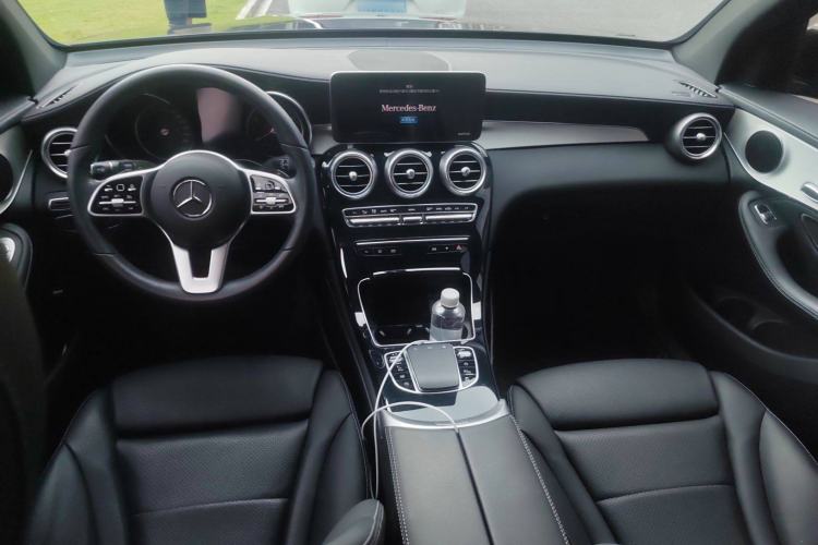 Used Mercedes-Benz GLC 2020 GLC 260 L 4MATIC Dynamic Model Interior 2