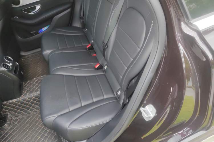 Used Mercedes-Benz GLC 2020 GLC 260 L 4MATIC Dynamic Model Interior 4