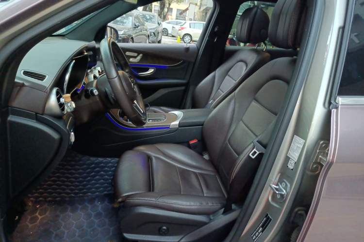 Used Mercedes-Benz GLC 2020 GLC 260 L 4MATIC Luxury Model Left Front Seat