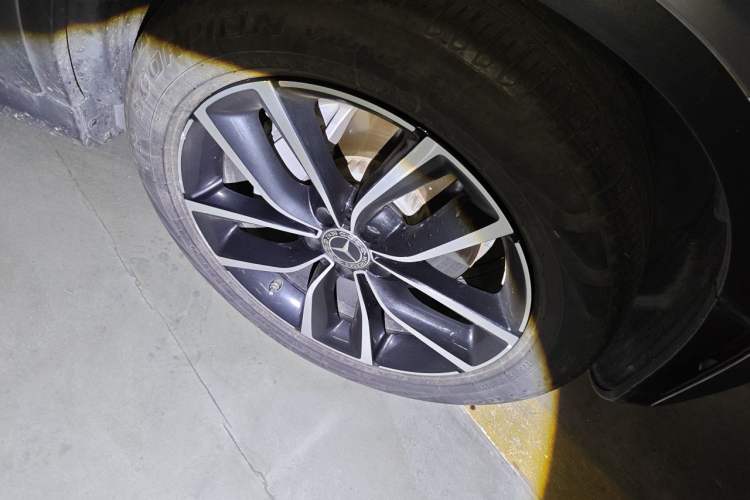 Used Mercedes-Benz GLC 2020 GLC 300 L 4MATIC Dynamic Edition Right Front Wheel Hub