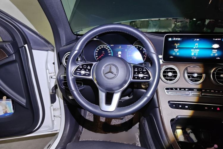 Used Mercedes-Benz GLC 2020 GLC 300 L 4MATIC Dynamic Edition Steering Wheel
