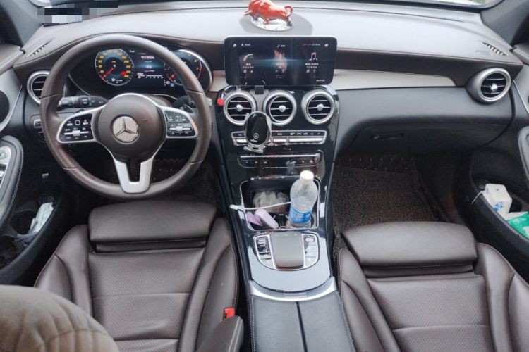 Used Mercedes-Benz GLC 2020 Facelifted GLC 260 L 4MATIC Dynamic Edition Center Console
