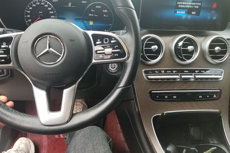 Used Mercedes-Benz GLC 2020 GLC 260 L 4MATIC Luxury Model Center Console