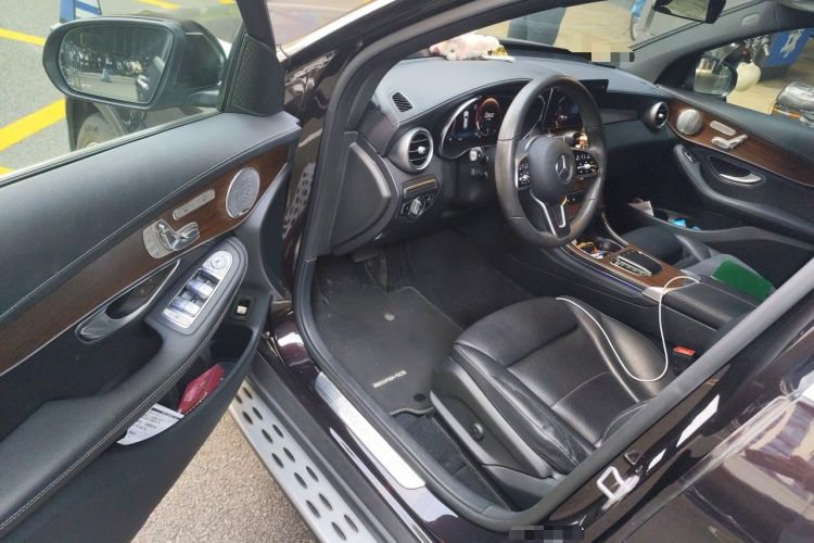 Used Mercedes-Benz GLC 2020 Facelifted GLC 300 L 4MATIC Luxury Edition Driver Seat