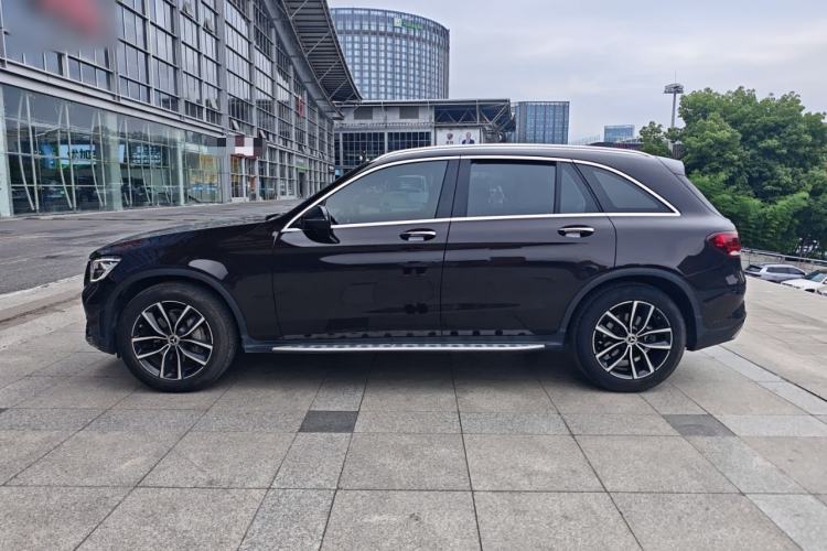 Used Mercedes-Benz GLC 2020 Facelift GLC 300 L 4MATIC Dynamic Edition Exterior 2
