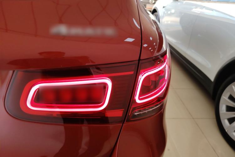 Used Mercedes-Benz GLC 2020 Facelift GLC 300 L 4MATIC Dynamic Edition Exterior 6