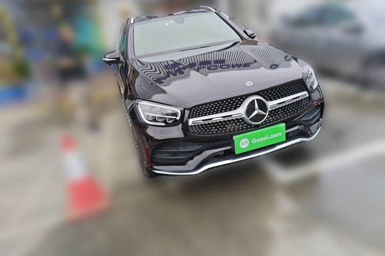 Used Mercedes-Benz GLC 2020 GLC 260 L 4MATIC Luxury Model Front Right 45 Deg