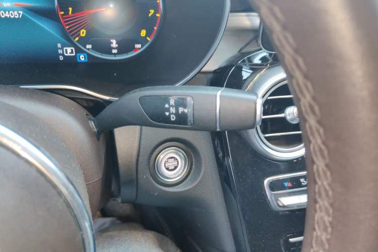 Used Mercedes-Benz GLC 2020 Facelifted GLC 260 L 4MATIC Dynamic Edition Gear Lever