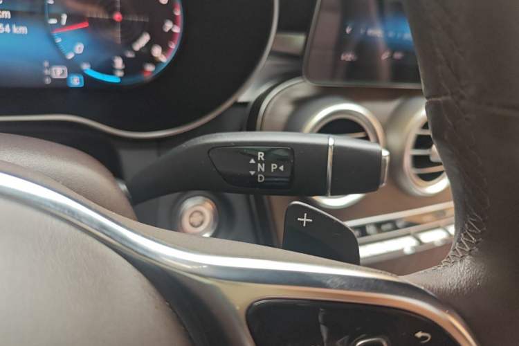 Used Mercedes-Benz GLC 2020 GLC 300 L 4MATIC Dynamic Edition Gear Lever