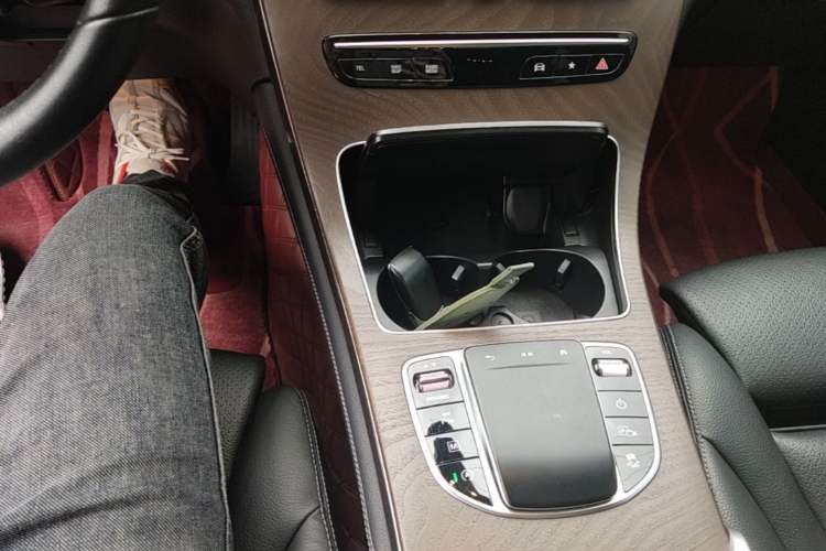 Used Mercedes-Benz GLC 2020 GLC 260 L 4MATIC Luxury Model Gear Lever
