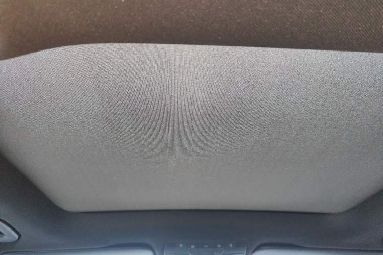Used Mercedes-Benz GLC 2020 Facelifted GLC 260 L 4MATIC Dynamic Edition Headliner