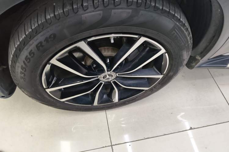 Used Mercedes-Benz GLC 2020 Facelift GLC 300 L 4MATIC Dynamic Edition Left Front Wheel Hub