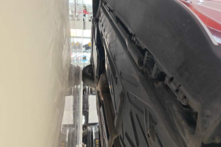 Used Mercedes-Benz GLC 2020 Facelift GLC 260 L 4MATIC Luxury Edition Left Side Sill