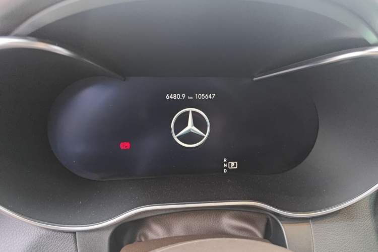 Used Mercedes-Benz GLC 2020 GLC 260 L 4MATIC Luxury Model Odometer Close Up