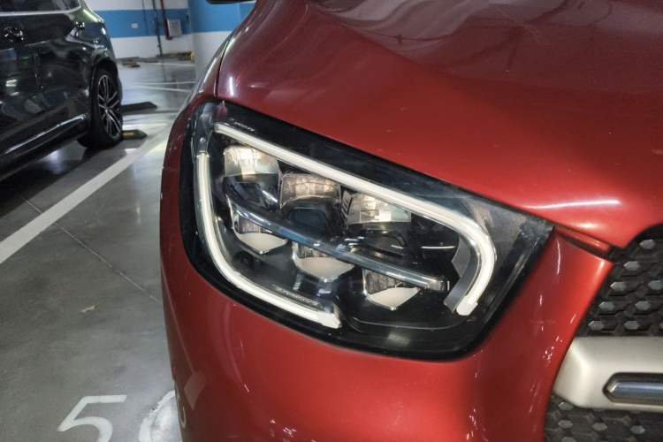Used Mercedes-Benz GLC 2020 Facelift GLC 260 L 4MATIC Luxury Edition Right Front Headlight