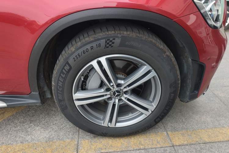 Used Mercedes-Benz GLC 2020 GLC 260 L 4MATIC Luxury Model Right Front Wheel Hub