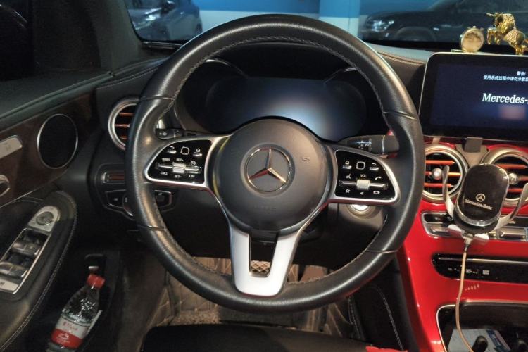 Used Mercedes-Benz GLC 2020 Facelift GLC 260 L 4MATIC Luxury Edition Steering Wheel