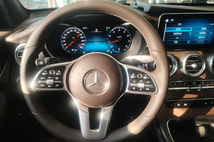 Used Mercedes-Benz GLC 2020 Facelift GLC 300 L 4MATIC Dynamic Edition Steering Wheel