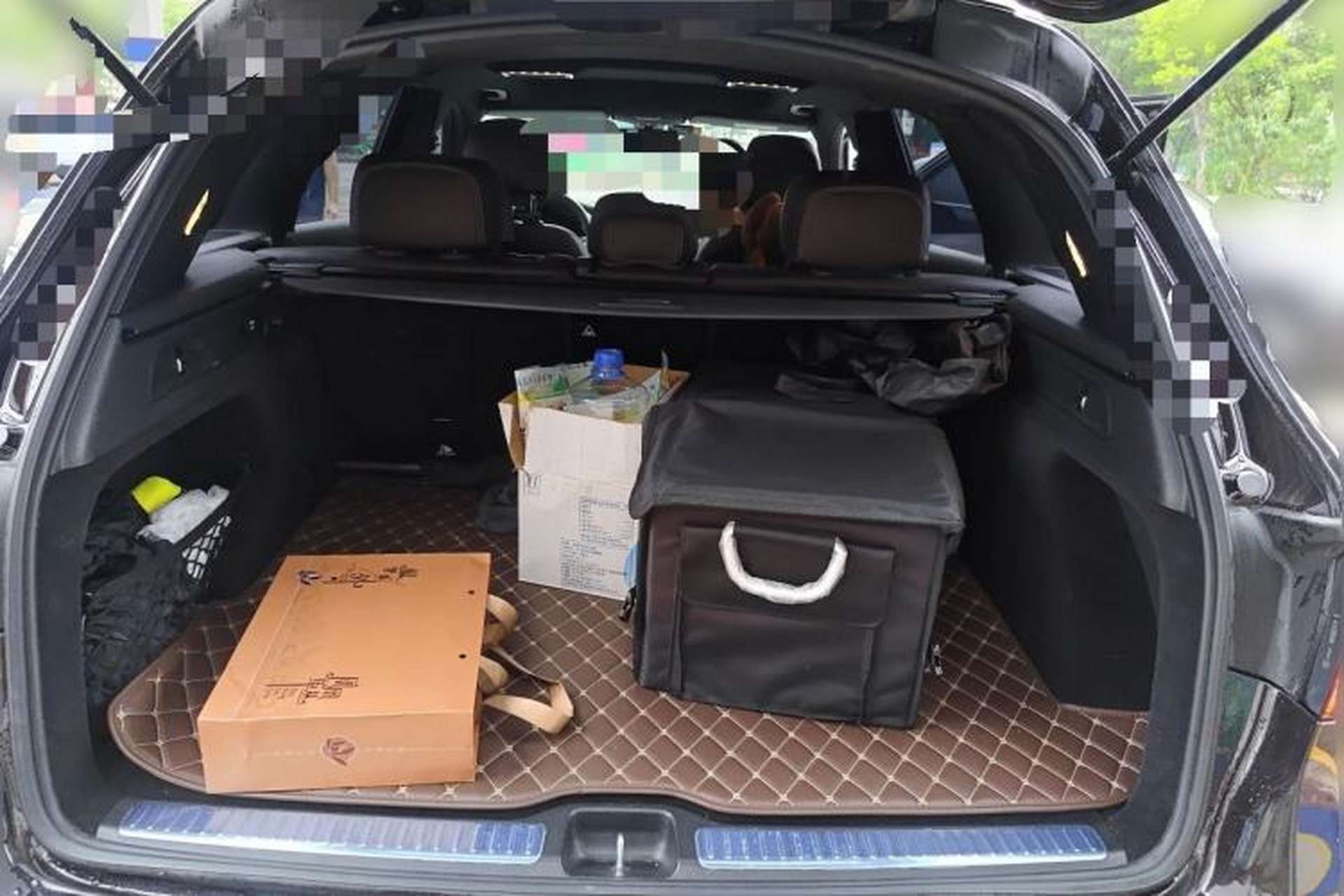 Used Mercedes-Benz GLC 2020 GLC 260 L 4MATIC Luxury Model Trunk