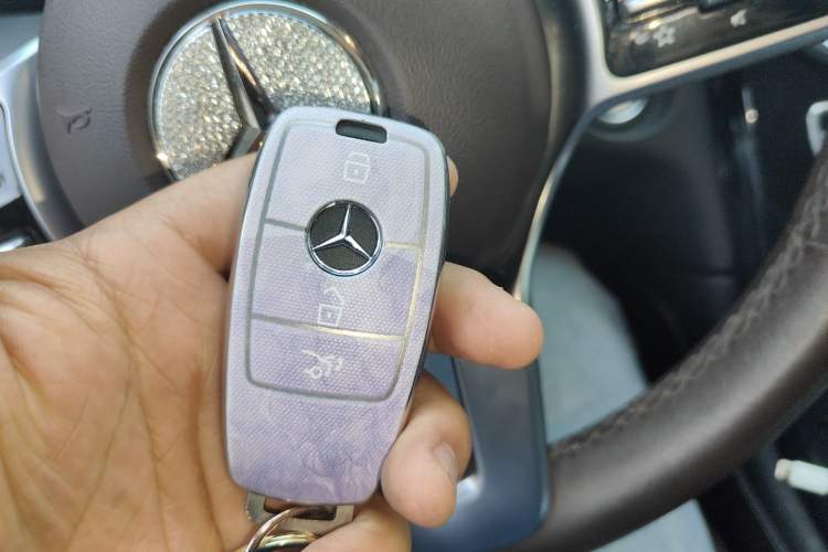 Used Mercedes-Benz GLC 2020 Facelifted GLC 260 L 4MATIC Dynamic Edition Vehicle Key