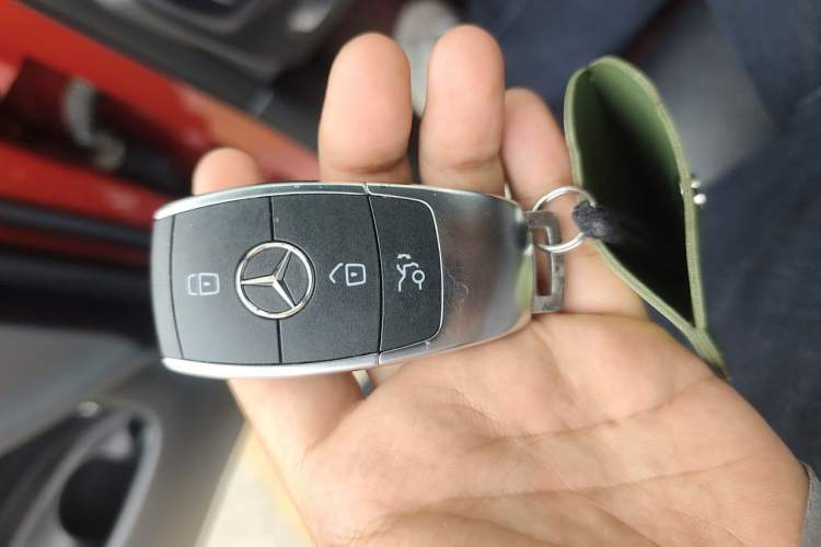 Used Mercedes-Benz GLC 2020 GLC 260 L 4MATIC Luxury Model Vehicle Key