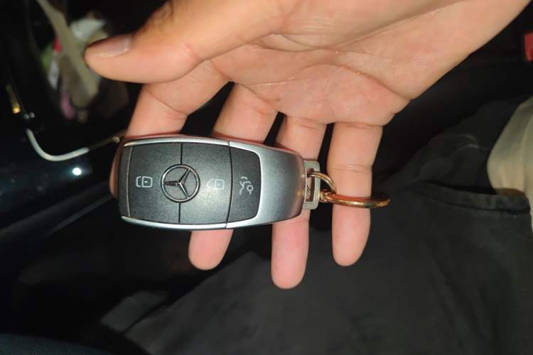 Used Mercedes-Benz GLC 2020 Facelifted GLC 260 L 4MATIC Dynamic Edition Vehicle Key