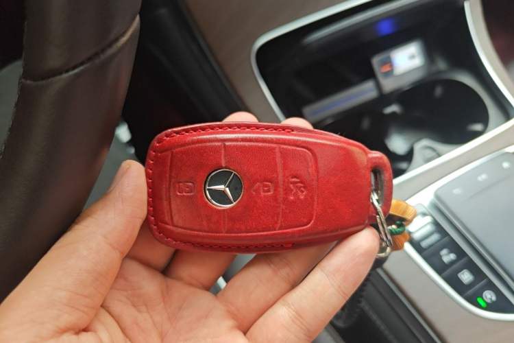Used Mercedes-Benz GLC 2020 GLC 300 L 4MATIC Dynamic Edition Vehicle Key