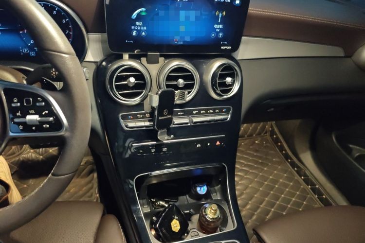 Used Mercedes-Benz GLC 2020 Facelifted GLC 260 L 4MATIC Dynamic Edition Audio And AC Panel