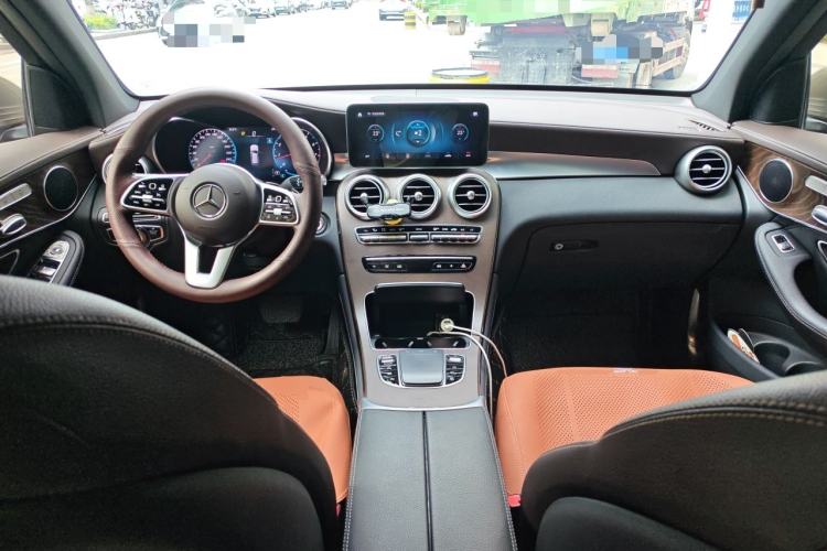 Used Mercedes-Benz GLC 2020 GLC 260 L 4MATIC Luxury Model Center Console